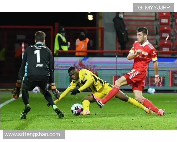 斯图加特险胜降级区,逆袭成功脱险 斯图加特险胜降级区,逆袭成功脱险